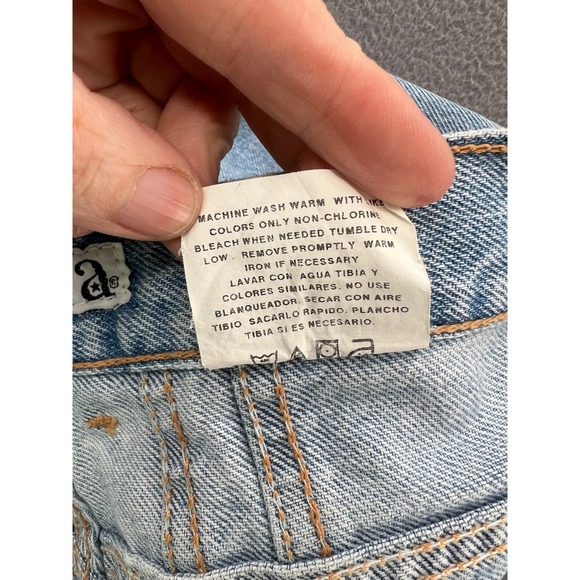 Zena Plus Jeans Womens High Waisted Relaxed Fit Tapered VTG Light Wash NWT - Picture 12 of 13